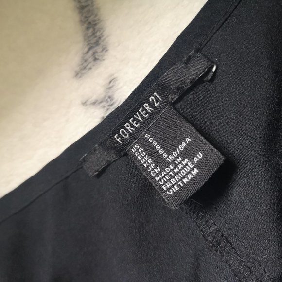 Forever 21 Black Blouse - Picture 2 of 2